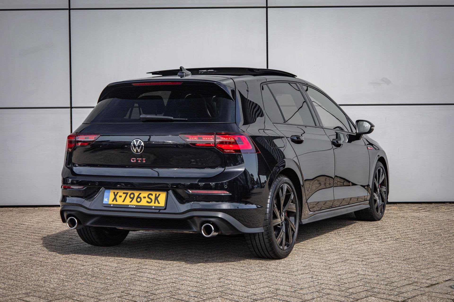 Volkswagen Golf GTI 2.0 TSI 245pk DSG | Panoramadak | Camera, 12 maanden, Stof, Gebruikt, Euro 6