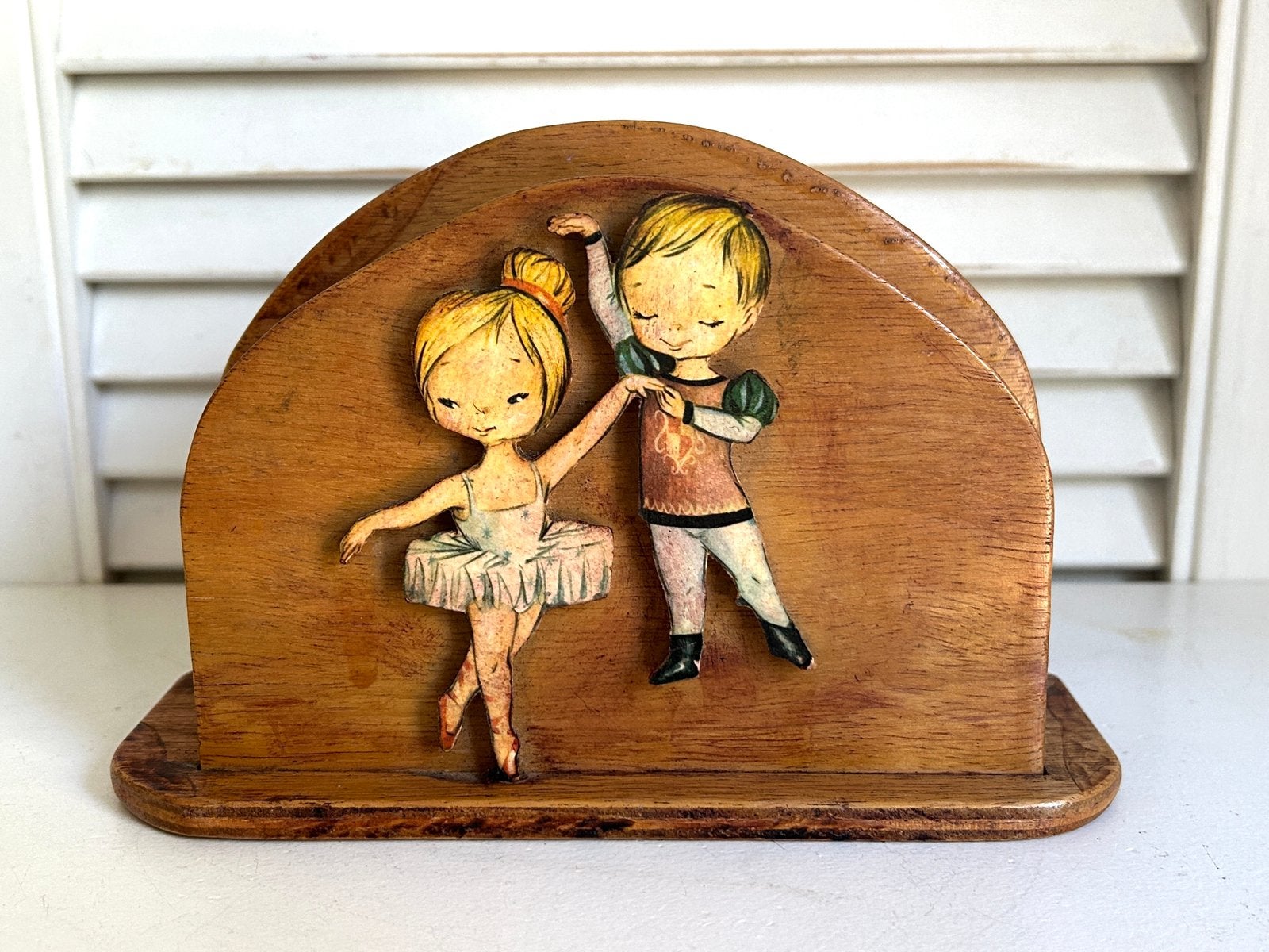 Vintage houten servethouder brievenhouder met danspaar, Ophalen