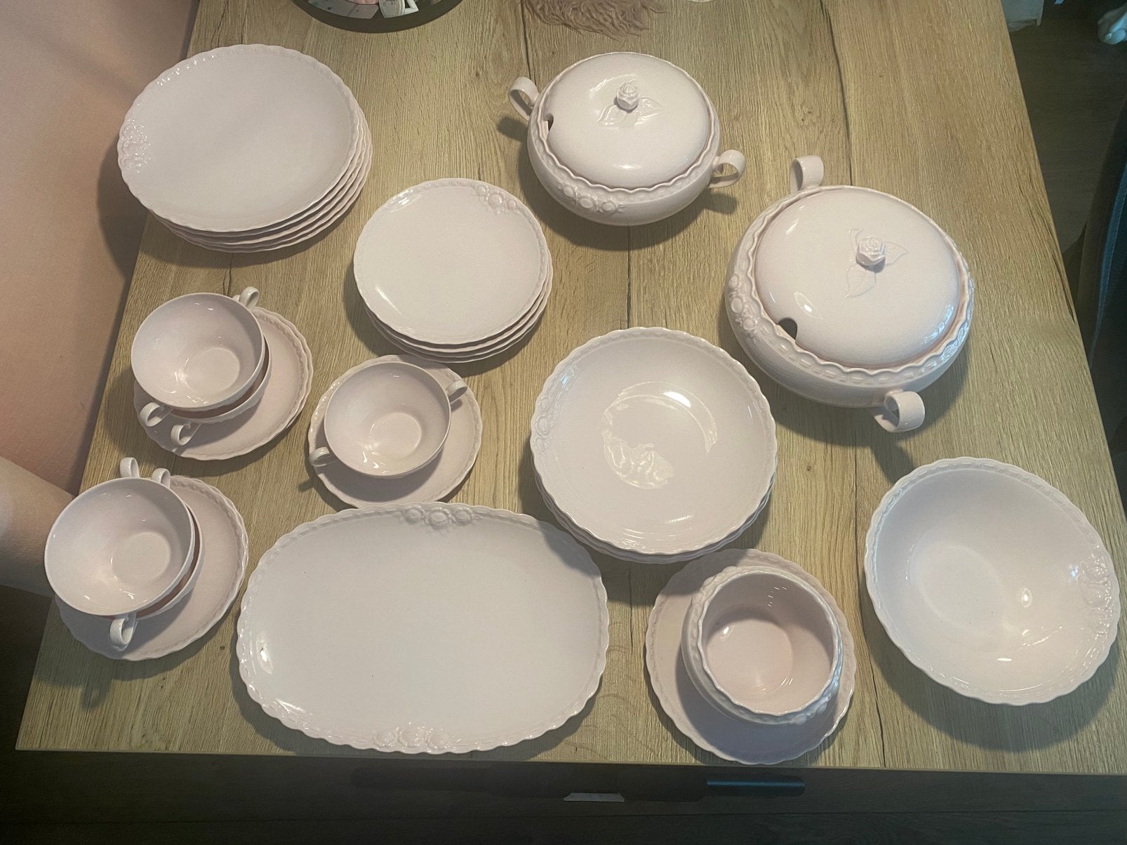 Oud roze 30- delig servies van Hutschenreuther, Huis en Inrichting, Keuken | Servies, Ophalen, Overige materialen, Overige merken