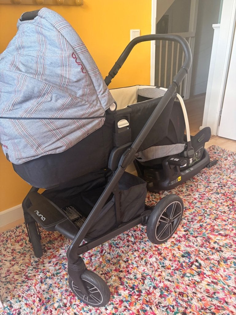 Foto 6 van Nuna MIXX Next Ellis kinderwagen set + Nuna PIPA autostoel