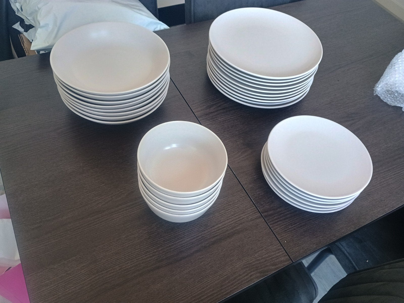 Uitgebreide ikea servies set: borden en kommen, Ophalen, Gebruikt, IKEA, Bord(en)