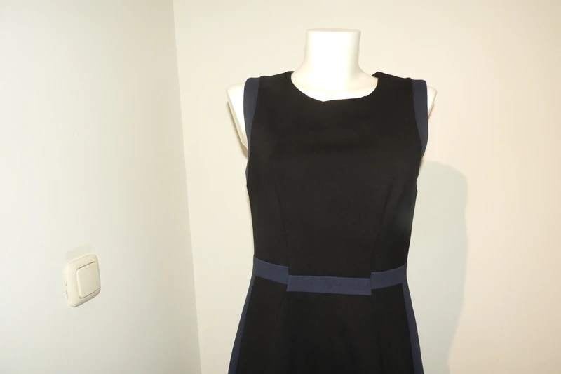 Diane von Furstenberg nette jurk zwart blauw accenten 8/M, Kleding | Dames, Maat 38/40 (M), Verzenden, Zwart, Zo goed als nieuw