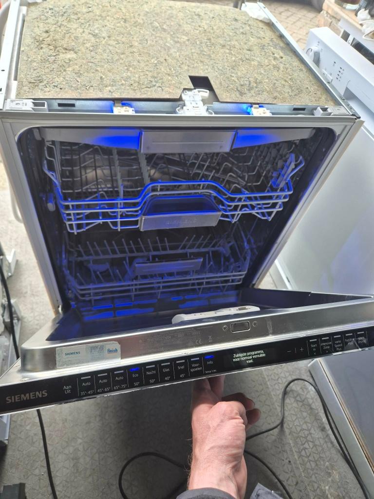 Siemens SN678X02TN WORDT NIET WARM, Ophalen, Minder dan 85 cm, Minder dan 10 liter, Energieklasse A of zuiniger