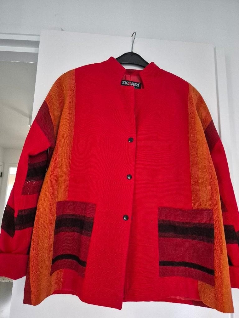 Skorpi jasje maat XL in het rood, Ophalen of Verzenden, Jasje of Colbert, Skorpi, Gedragen
