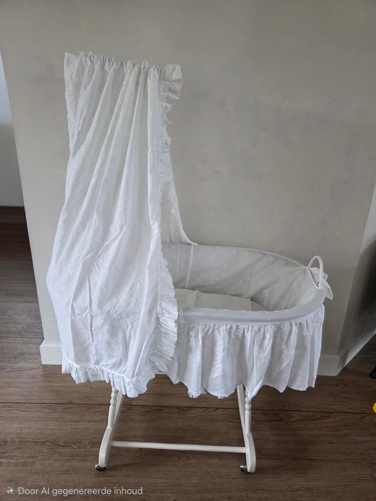 GRATIS Wieg met Hemeltje, Kinderen en Baby's, Babywiegjes en Ledikanten, Ophalen, Gebruikt, Wieg