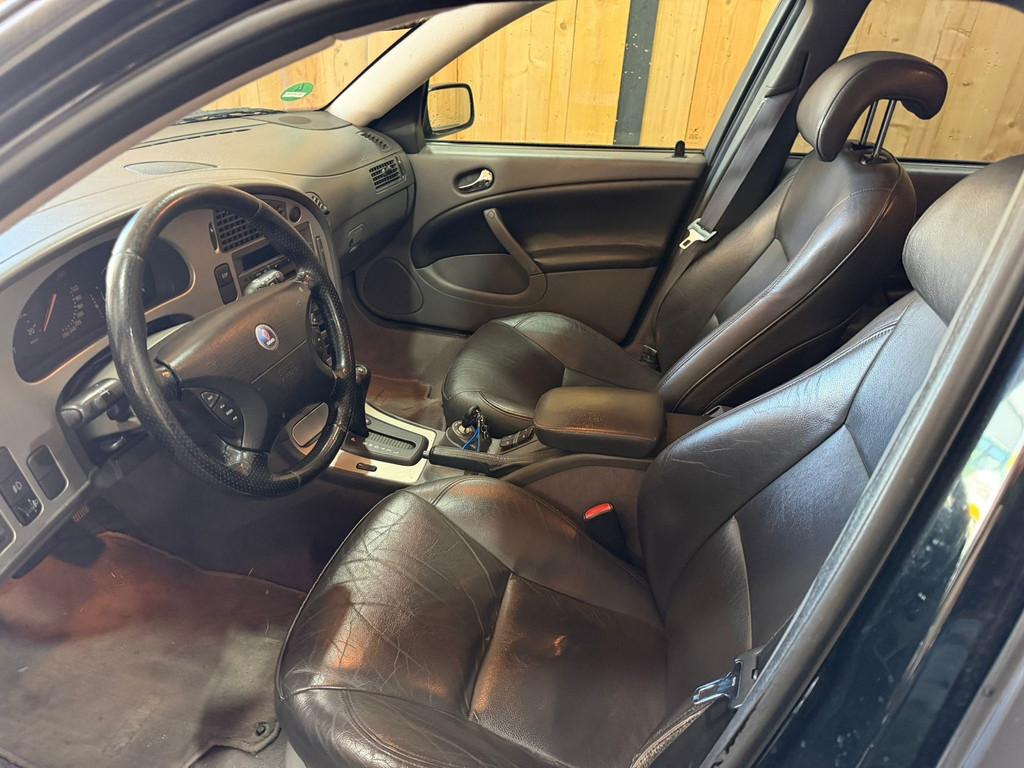 Saab 9-5 Estate 2.3 Turbo Aero 2001 Youngtimer Schuifdak VEE, 4 cilinders, 2290 cc, Leder en Stof, Zwart