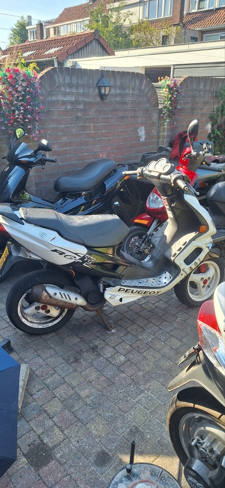 speedfight 2 50cc AC DD, opknapper €300 deze week., Fietsen en Brommers, Scooters | Peugeot, Gebruikt, Maximaal 45 km/u, Ophalen of Verzenden