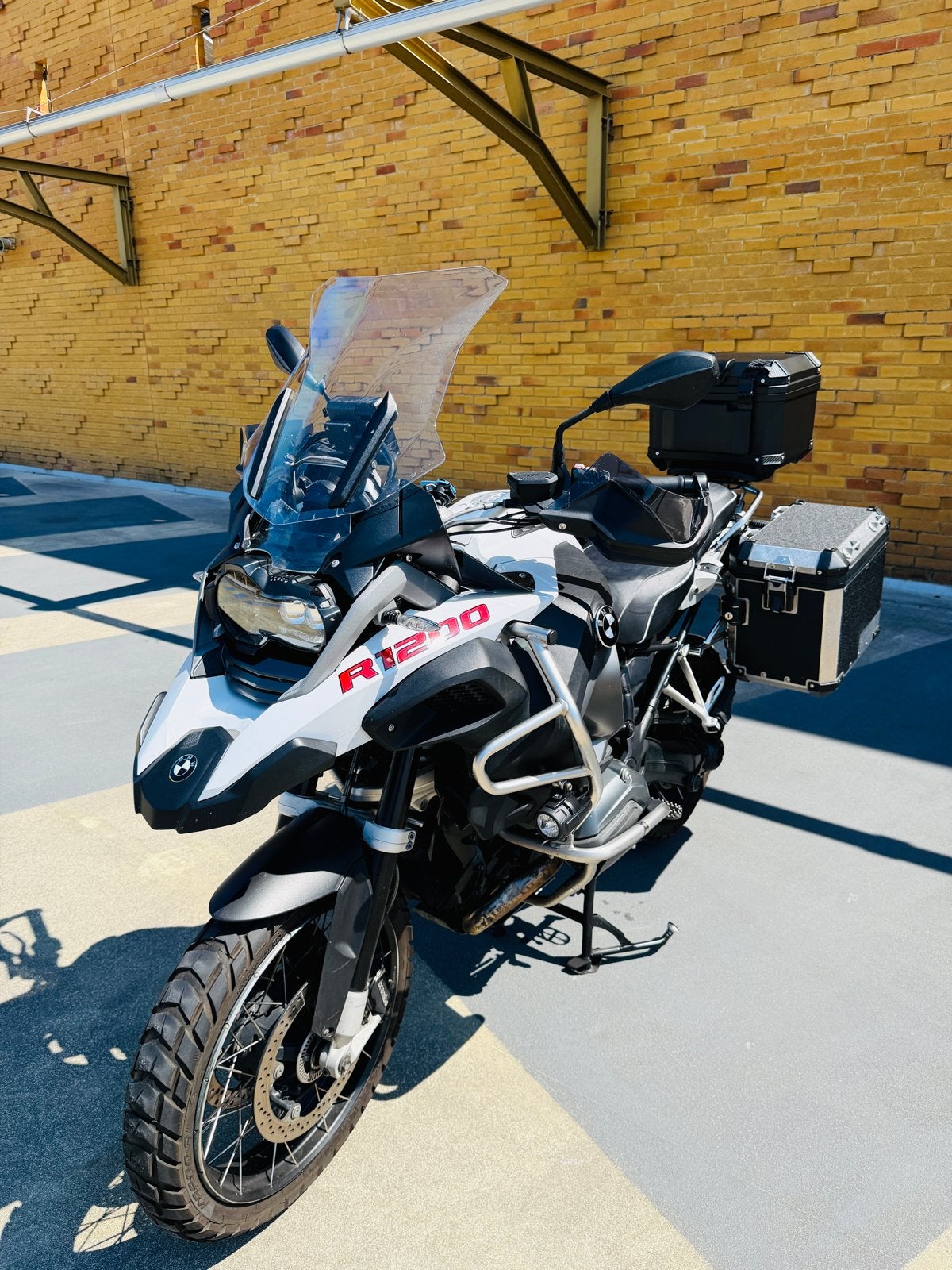 BMW R1200GSA Enduro Pro TOP ONDERHOUDEN gs1200 advertenture, Motoren, Handvatverwarming, 2 cilinders, Motorrijbewijs A, Gebruikt