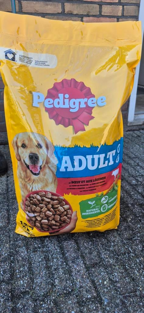 15 kg pedigree adult, Ophalen, Hond