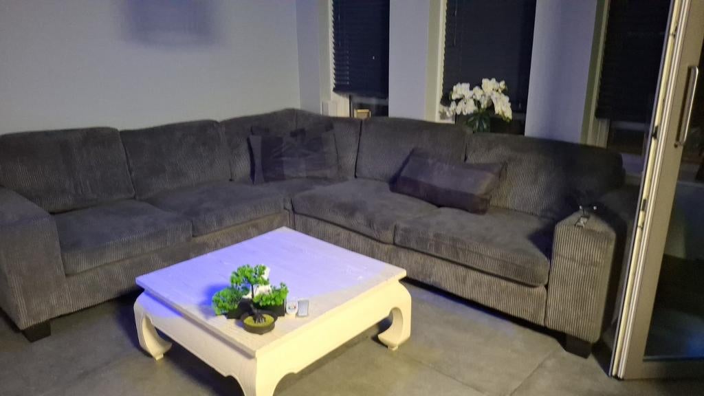 Witte salontafel met uniek onderstel, Ophalen, Overige materialen, Gebruikt, 50 tot 100 cm