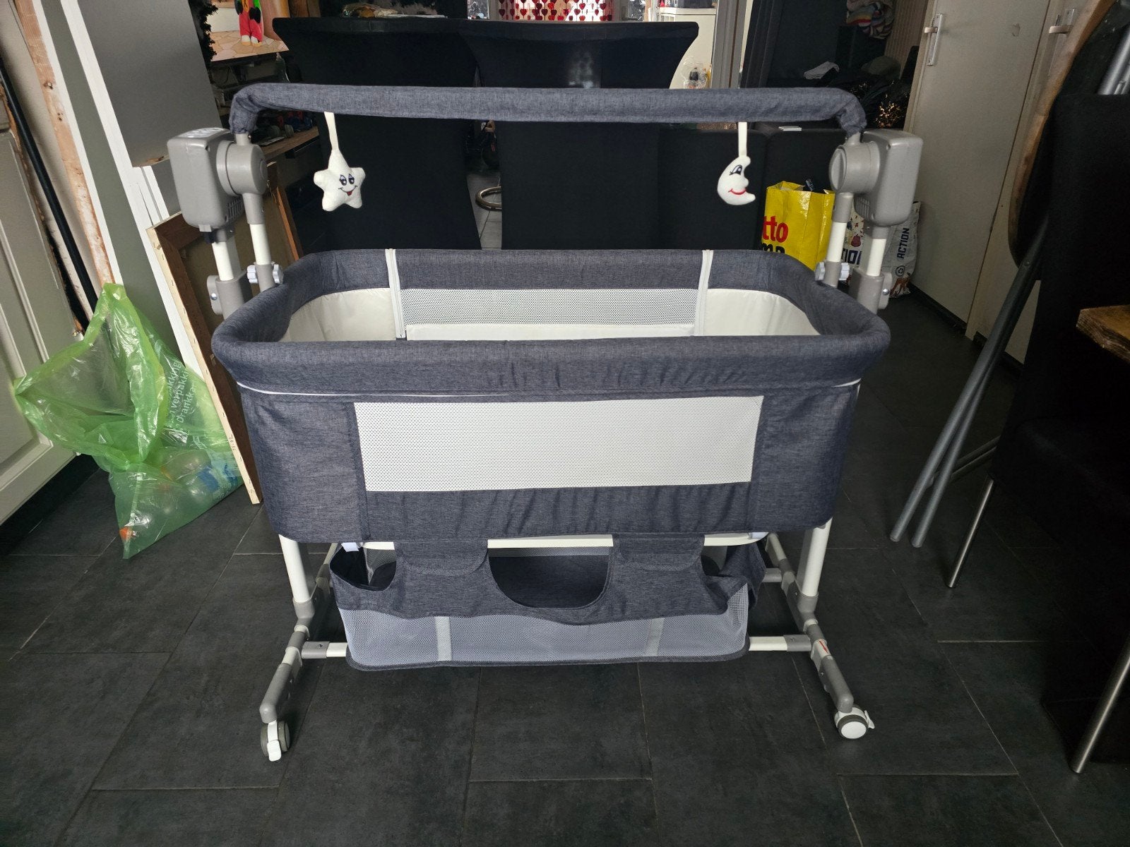 Cosleeper met schommelfunctie en muziek, Kinderen en Baby's, Babywiegjes en Ledikanten, Ophalen of Verzenden, Zo goed als nieuw
