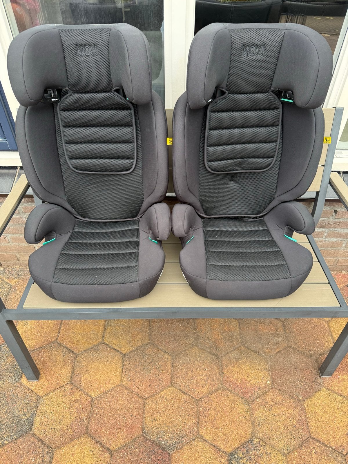 2x Autostoel Novi isofix (ook los te koop €55 p/stk), Gebruikt, 15 t/m 36 kg, Zijbescherming, Isofix