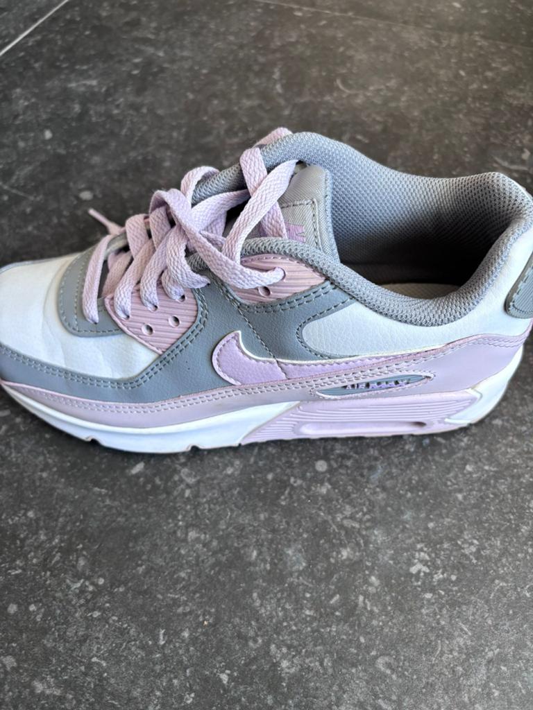 Gave nike air max in de maat 36,5, Ophalen of Verzenden, Nieuw, Overige kleuren, Sneakers of Gympen