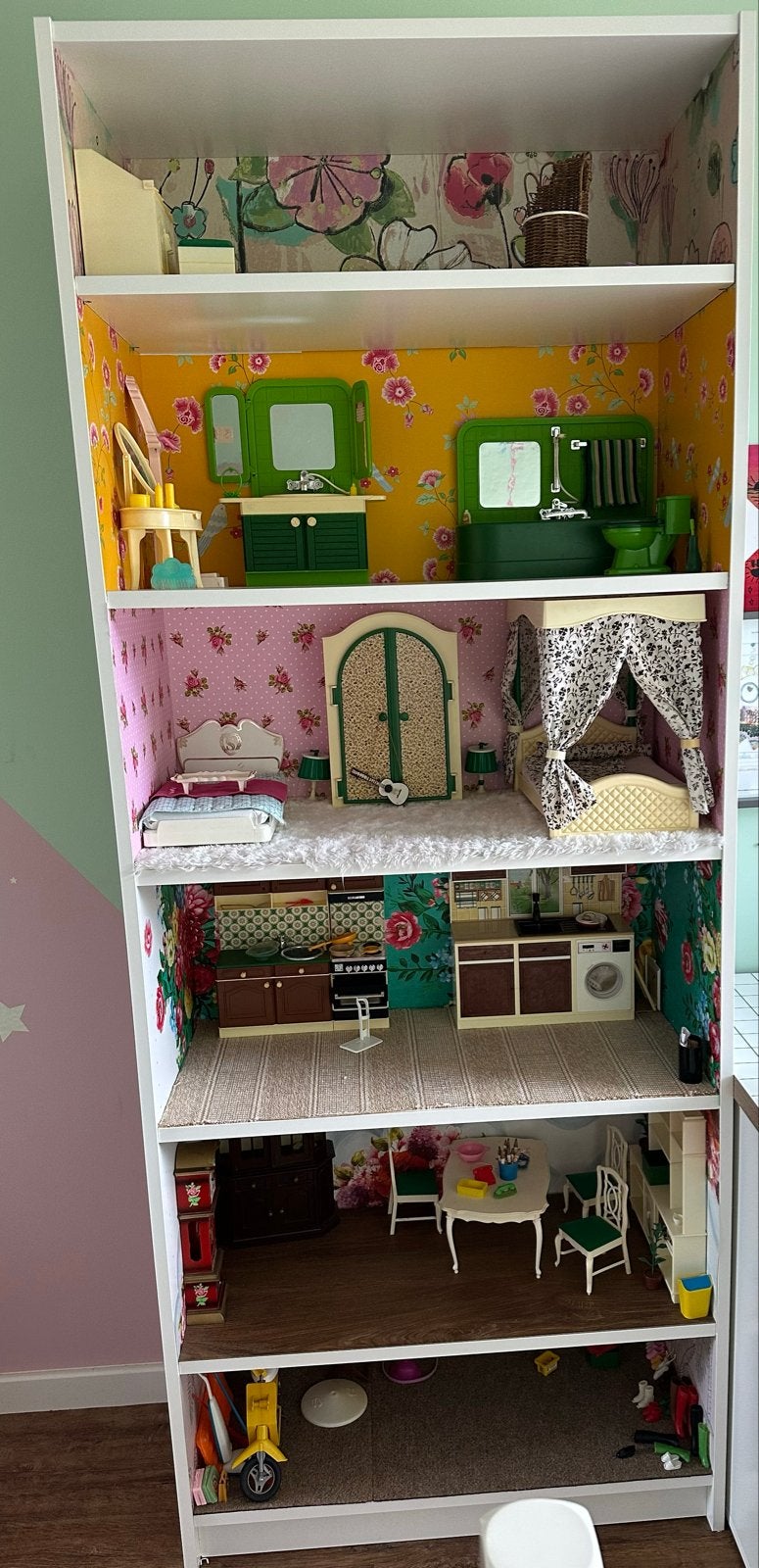 Groot barbie met veel (vintage) meubels en accessoires, Ophalen, Zo goed als nieuw, Poppenhuis