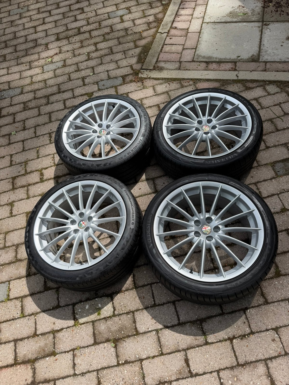 Nieuwe 18 inch alfa Romeo Jetfins, Ophalen, 18 inch, Velg(en), Nieuw