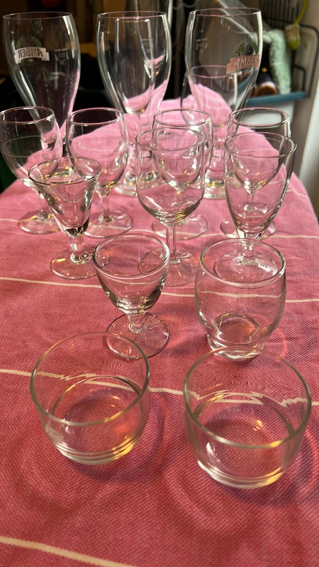 Bierglazen en borrelglaasjes, Ophalen, Zo goed als nieuw, Bierglas