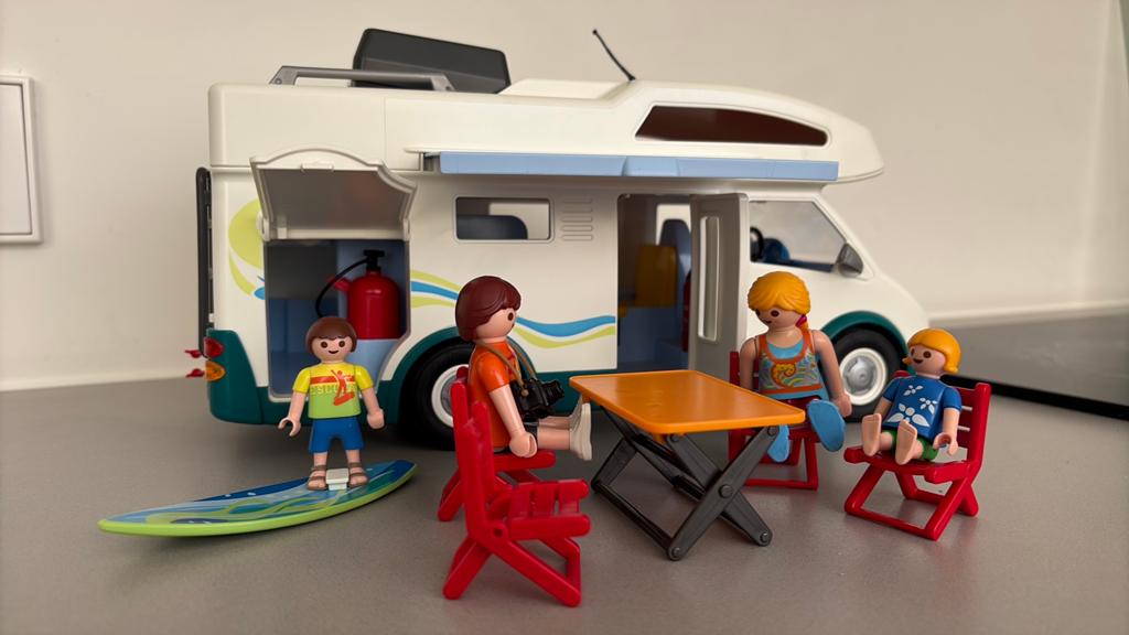 Playmobil Familiecamper 6671 zgan, Kinderen en Baby's, Speelgoed | Playmobil, Ophalen of Verzenden, Zo goed als nieuw, Complete set