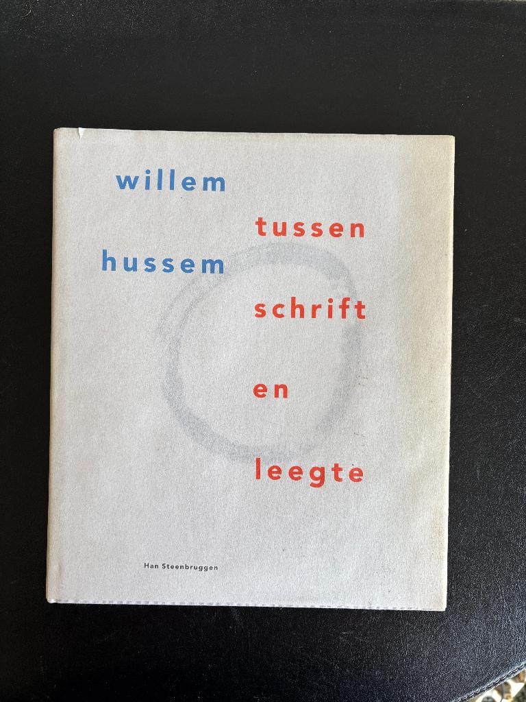 Willem Hussem, tussen schrift en leegte - 1994 - Monografie, Gelezen, Ophalen of Verzenden, Willem Hussem,, Schilder- en Tekenkunst