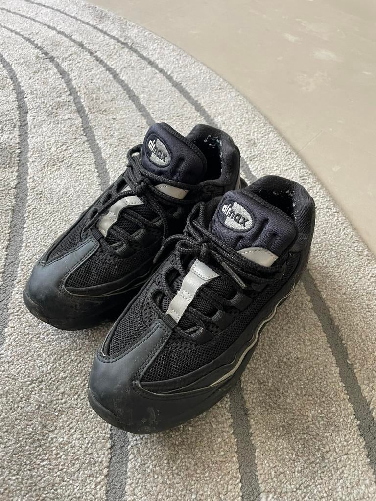 Nike air max maat 35, Ophalen of Verzenden, Zo goed als nieuw, Sportschoenen