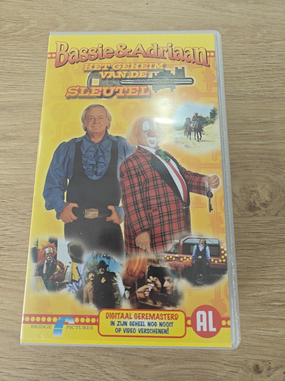 Bassie & Adriaan - Het Geheim van de Sleutel (VHS), Gebruikt, Alle leeftijden, Kinderprogramma of -film, VHS