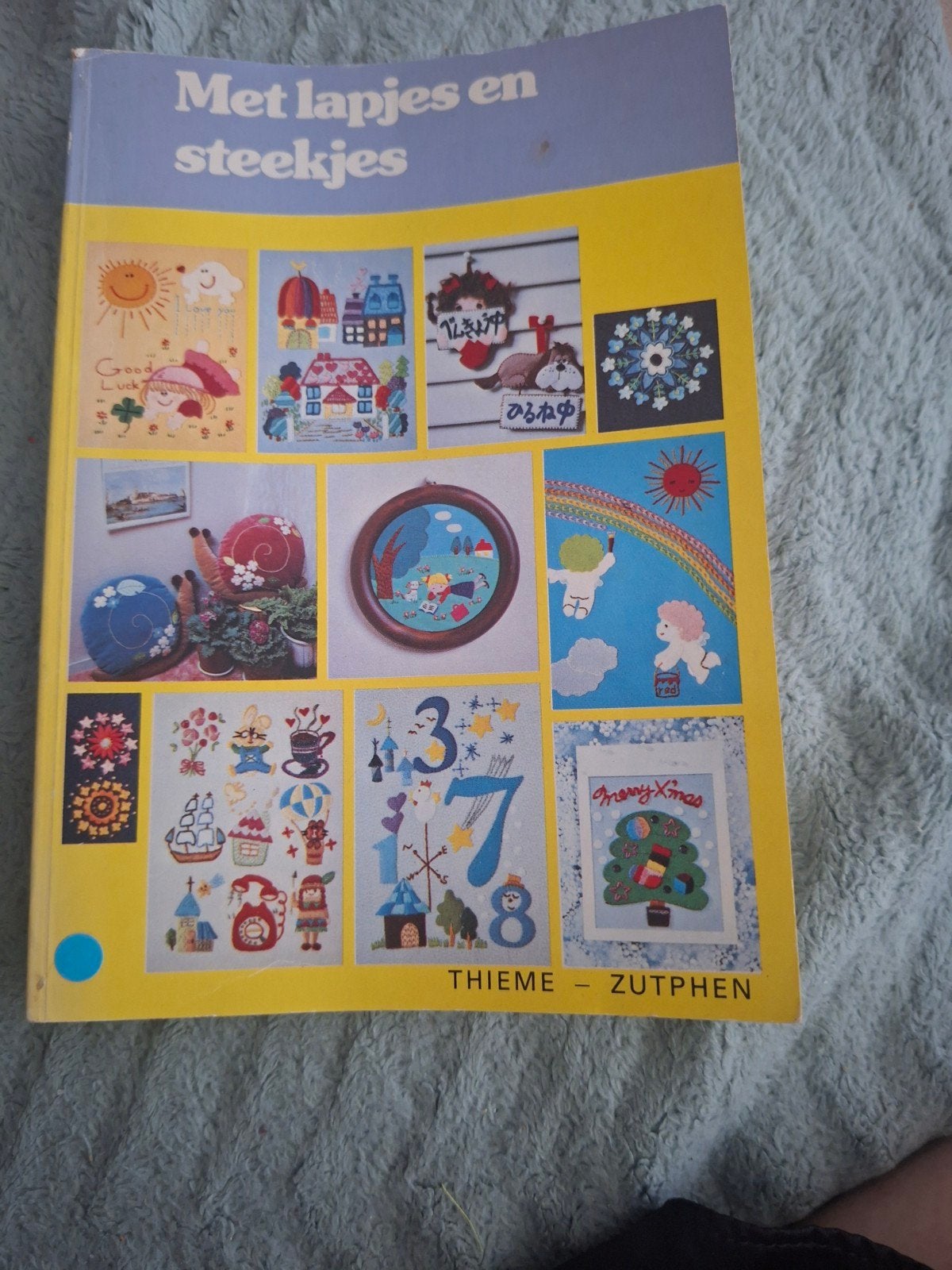 Met lapjes en steekjes, Boeken, Ophalen of Verzenden, Overige onderwerpen