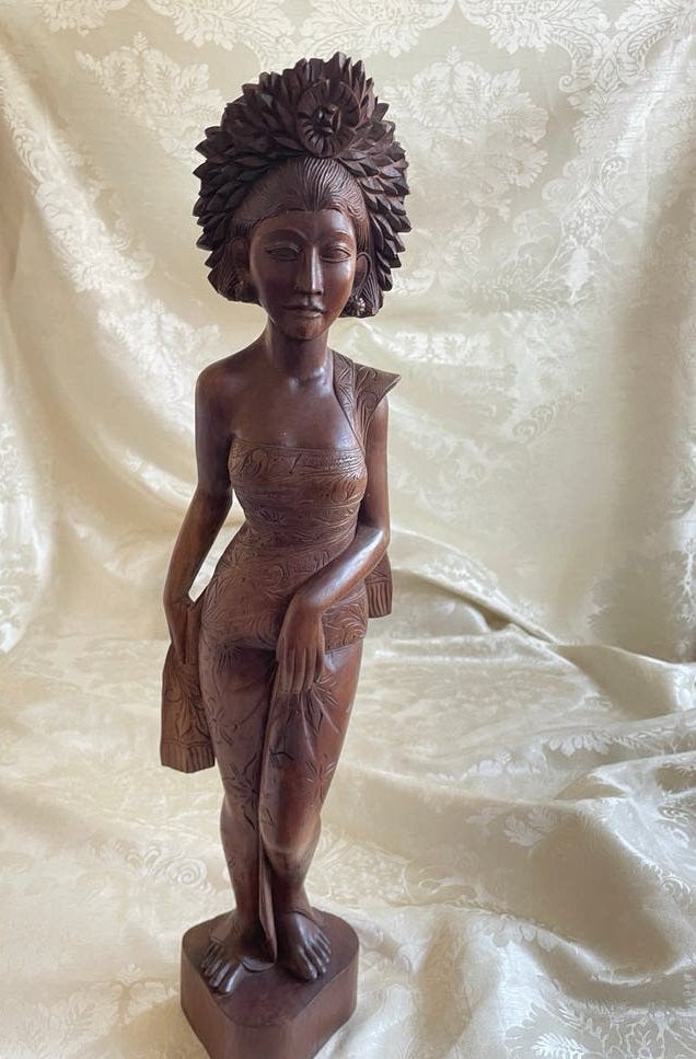 Groot Balinees Houtsnijwerk Elegante Vrouw, Houtsnijwerk, Art deco, Handgemaakt, Hout