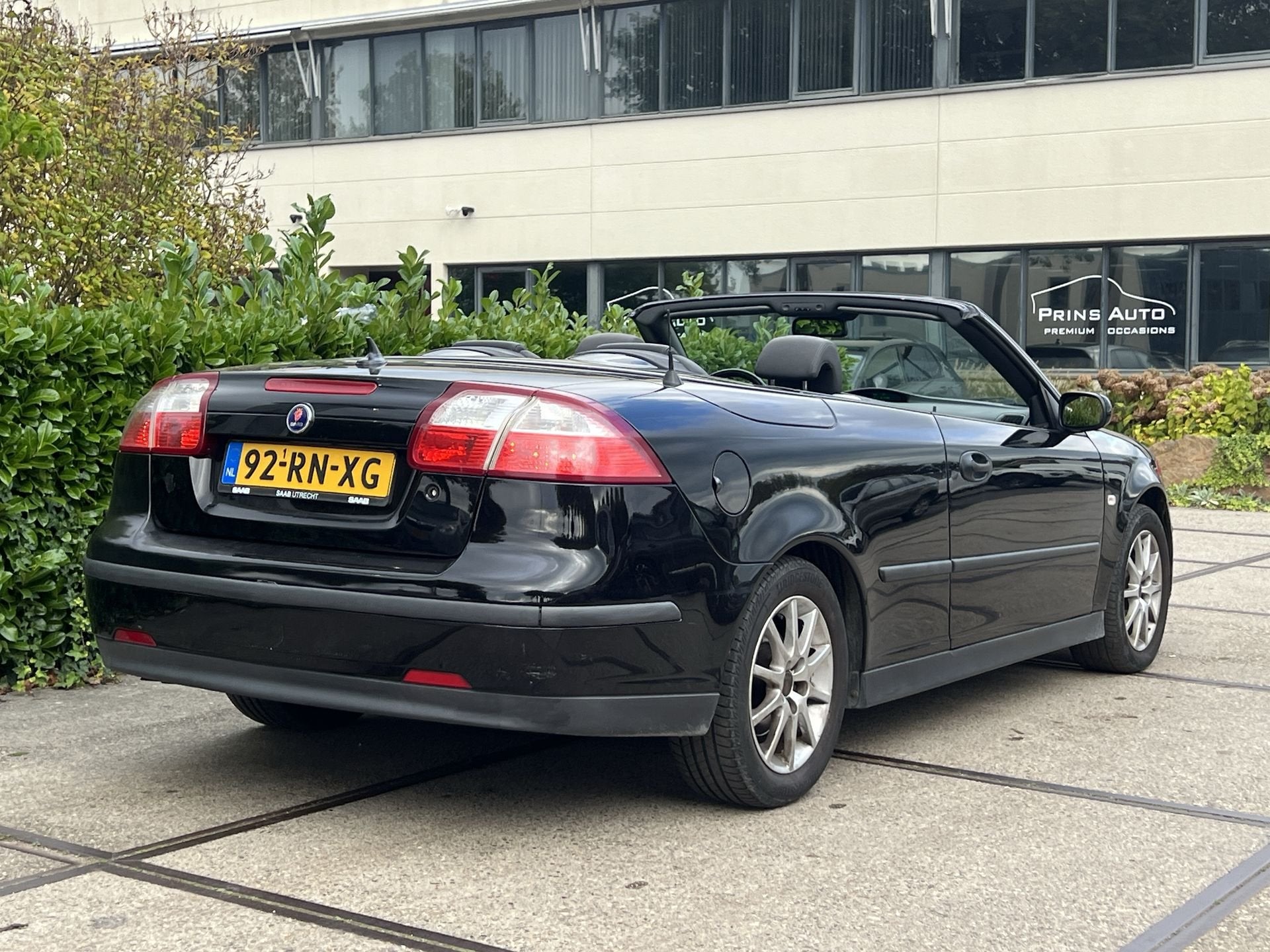 Saab 9-3 Cabrio 1.8t Vector | YOUNGTIMER | LEDER | AIRCO | C, Auto's, 1998 cc, Gebruikt, Zwart, 4 cilinders