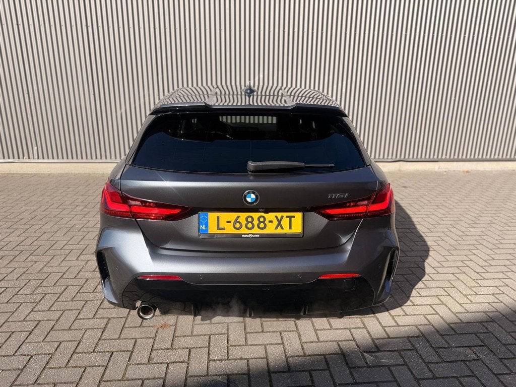 BMW 1-serie 118i Business Edition M-Pakket|Spoiler|Carplay|N, Auto's, BMW, 136 pk, Gebruikt, Origineel Nederlands, Bedrijf