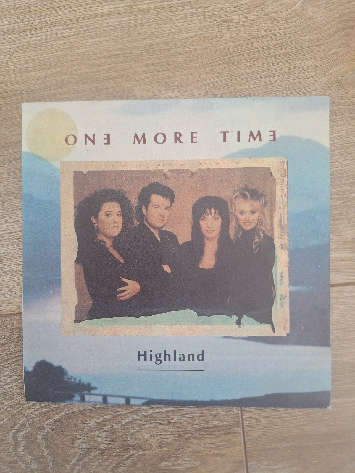 one more time highland, Ophalen of Verzenden, Zo goed als nieuw, Pop