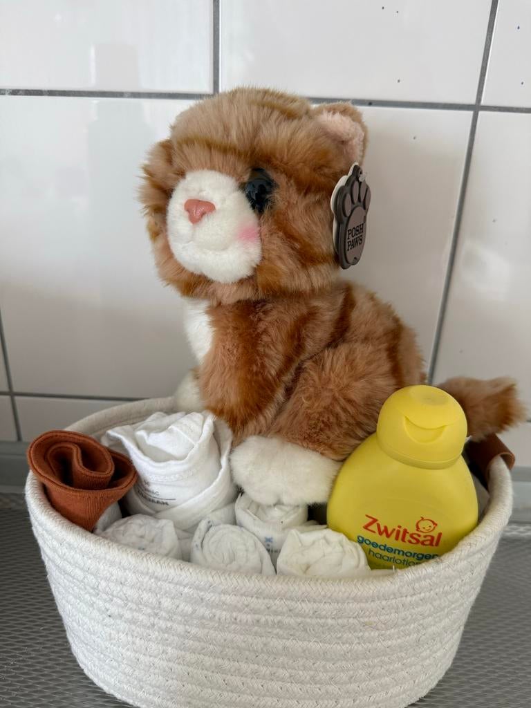 Kraamcadeau prematuur: Pampers, Zwitsal, rompertje, knuffel, Ophalen, Nieuw, Kraamcadeau