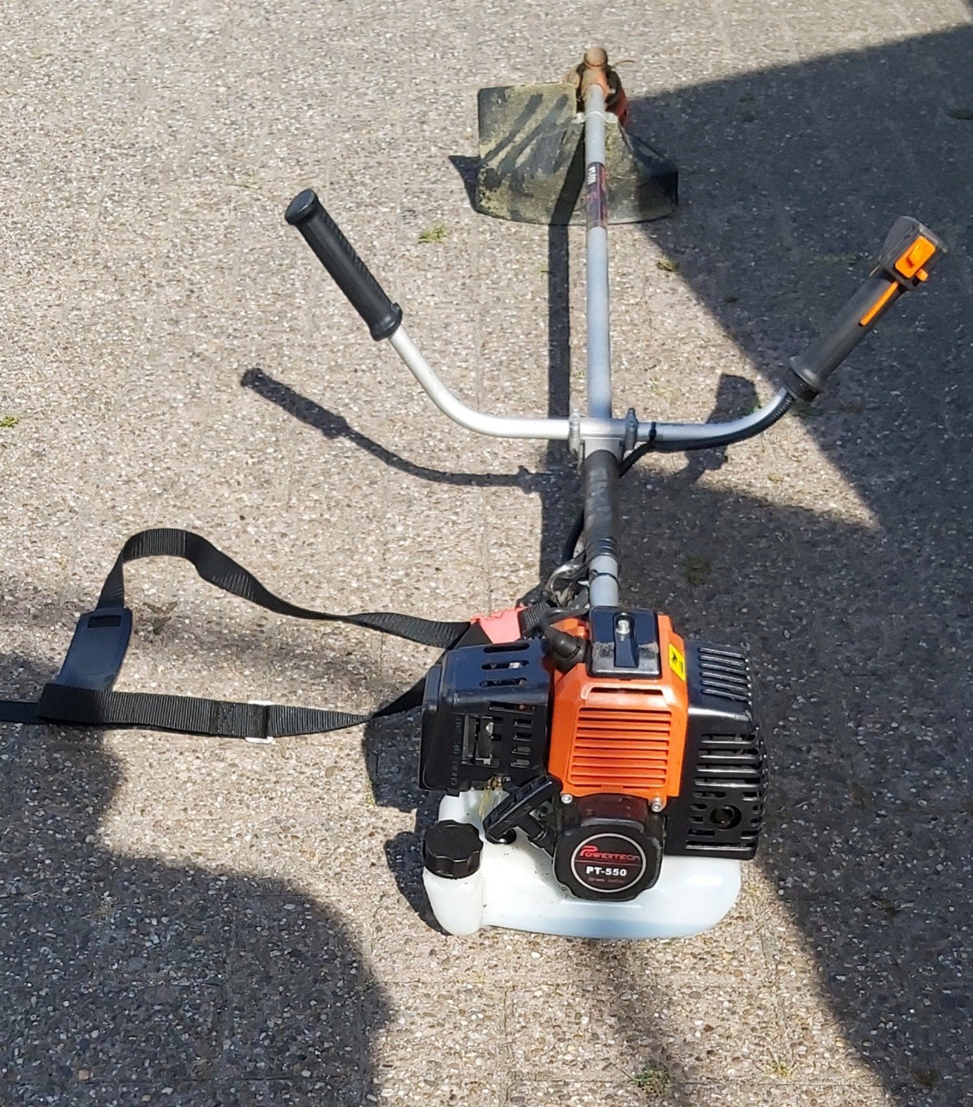 Powertech PT-550 Benzine Bosmaaier / Kantenmaaier, Tuin en Terras, Bosmaaiers, Ophalen of Verzenden, Zo goed als nieuw, Benzine