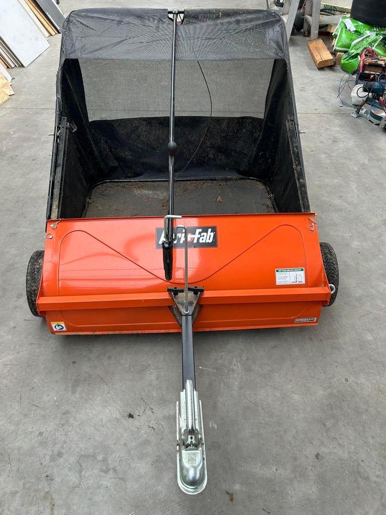 Agri-fab 112 cm blad gazon blad veegmachine nieuw model, Ophalen of Verzenden, Zo goed als nieuw