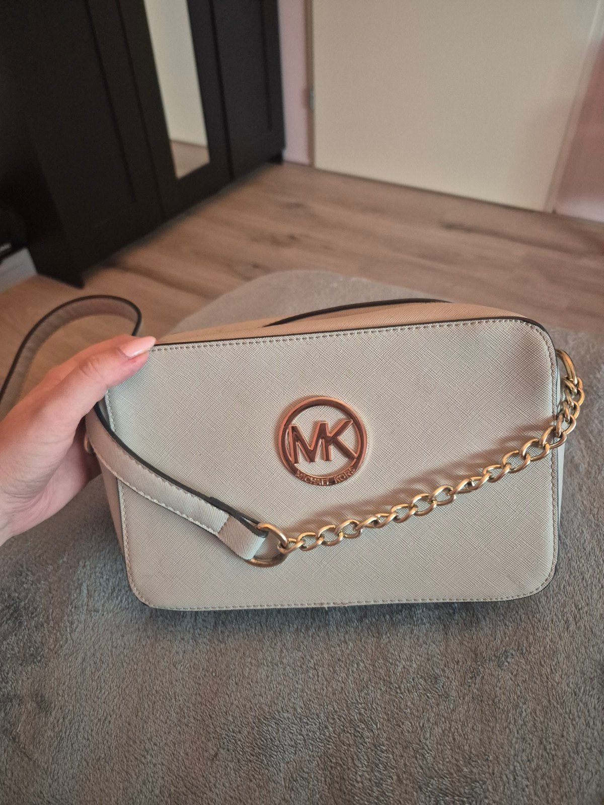 Michael Kors schoudertasje - Beige/Grijs, Ophalen of Verzenden, Gebruikt, Grijs, Schoudertasje