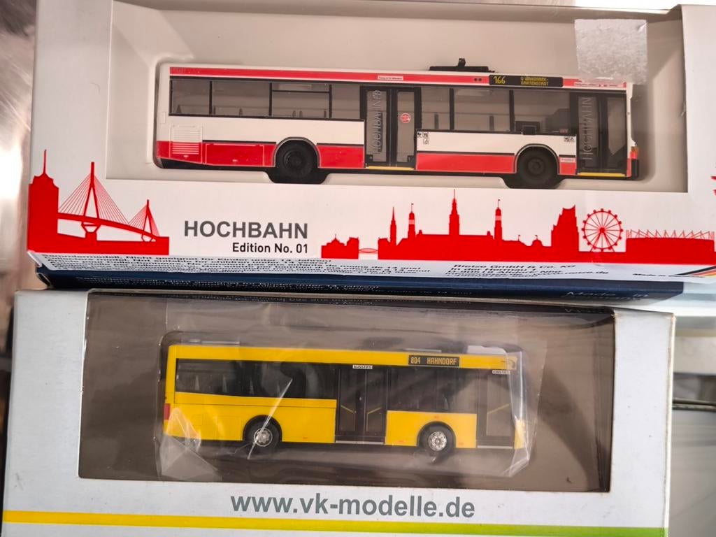 Set van 2 modelbussen: HOCHBAHN Edition No. 01 en VK-modelle, Verzenden