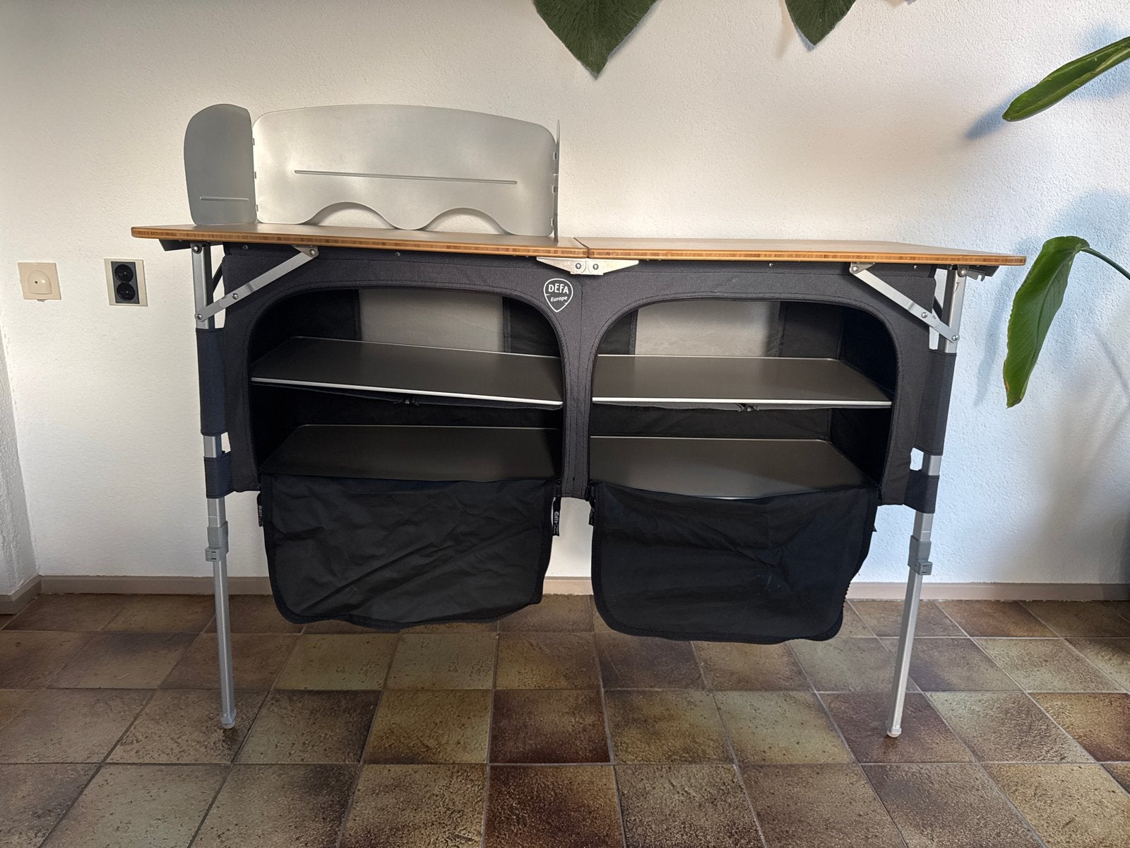 Defa Camping Keukentafel 140/55 met stevige opbergtas, Ophalen of Verzenden, Zo goed als nieuw, Campingtafel