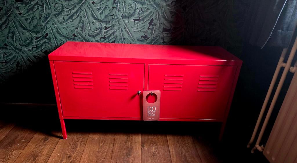 Ikea locker tv kast, Ophalen, Zo goed als nieuw