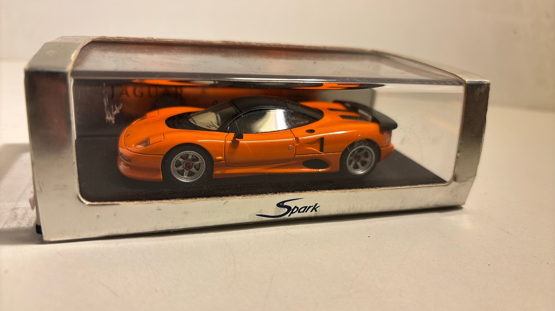 Jaguar xjr15 oranje 1990 spark 1.43, Overige merken, Auto, Ophalen of Verzenden, A
