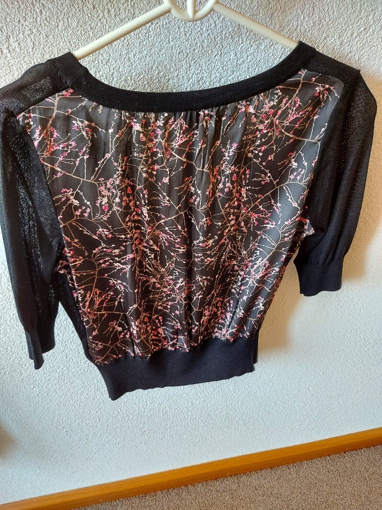 Zwart kort vestje met zijde / rose achterpand met 3/4 mouw, Ophalen of Verzenden, Nieuw, Zwart