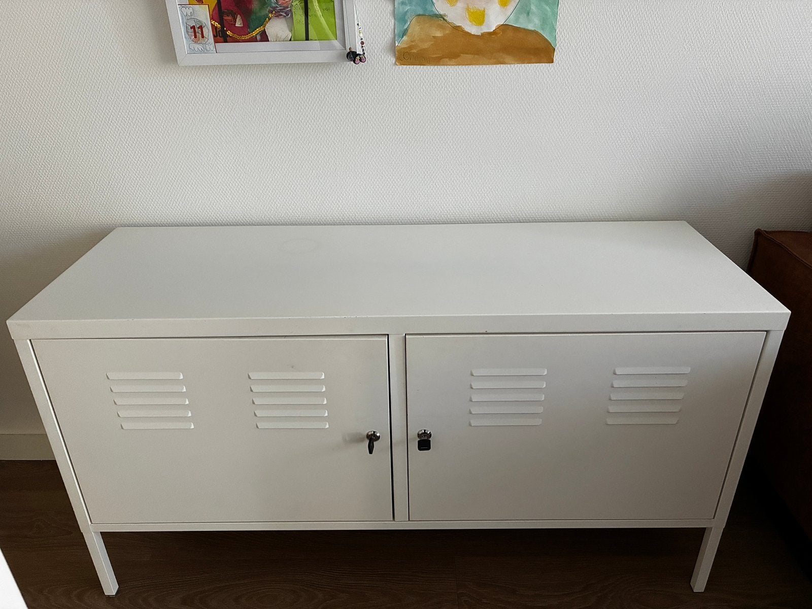 IKEA PS kast wit – metaal, Huis en Inrichting, Kasten | Lockerkasten, Ophalen, Gebruikt