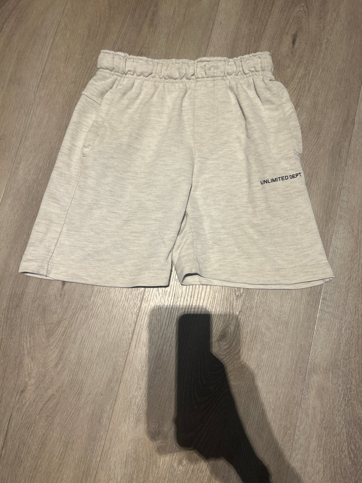 Grijze korte broek van Zara, maat 140 cm, Ophalen of Verzenden, Gebruikt, Jongen of Meisje, Broek
