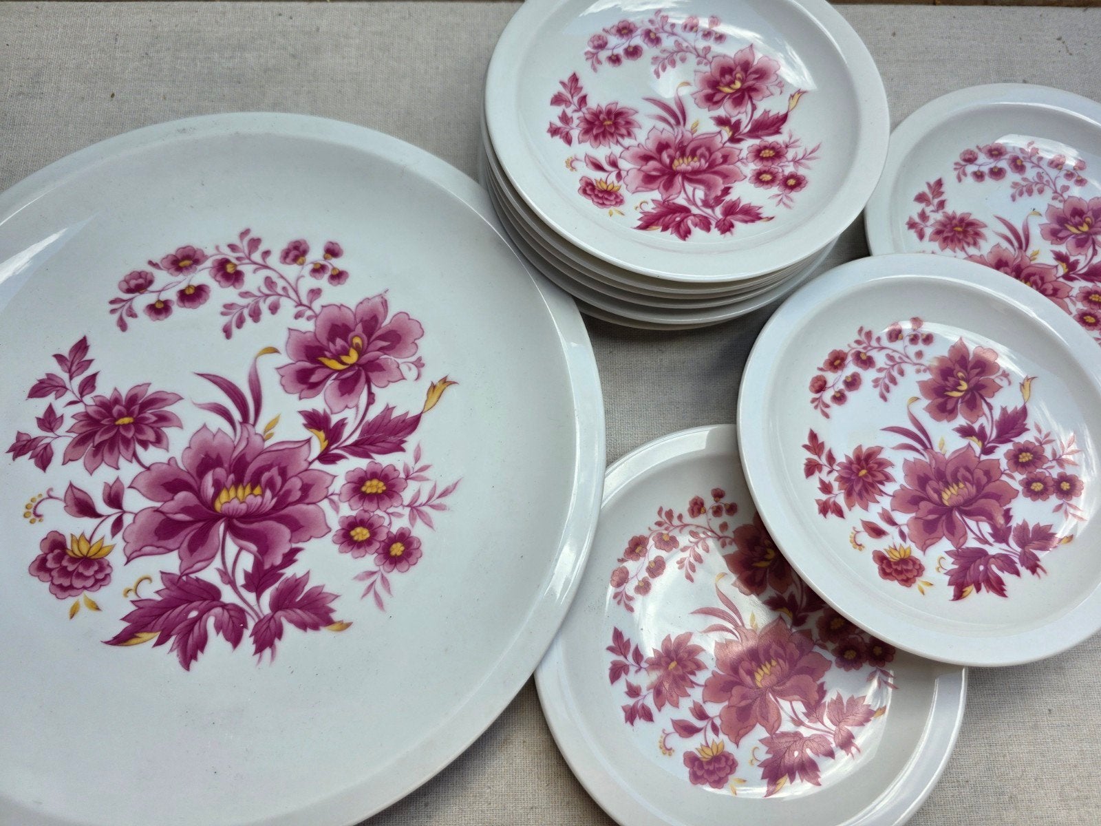 Retro taartschaal- gebakset 9 persoons, Huis en Inrichting, Keuken | Servies, Ophalen of Verzenden, Porselein, Overige stijlen
