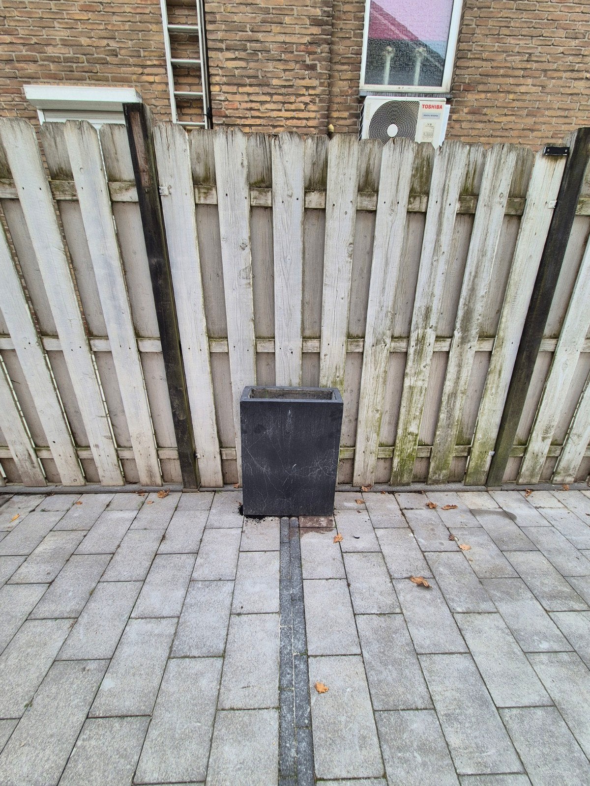 Betonnen bloembak - gebruikt en gratis af te halen, Ophalen, Gebruikt, Minder dan 60 cm, Balkon