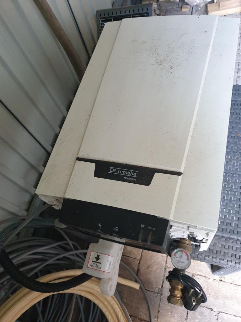 Remeha  cv ketel gereserveerd, Minder dan 20 liter, Ophalen, Geiser