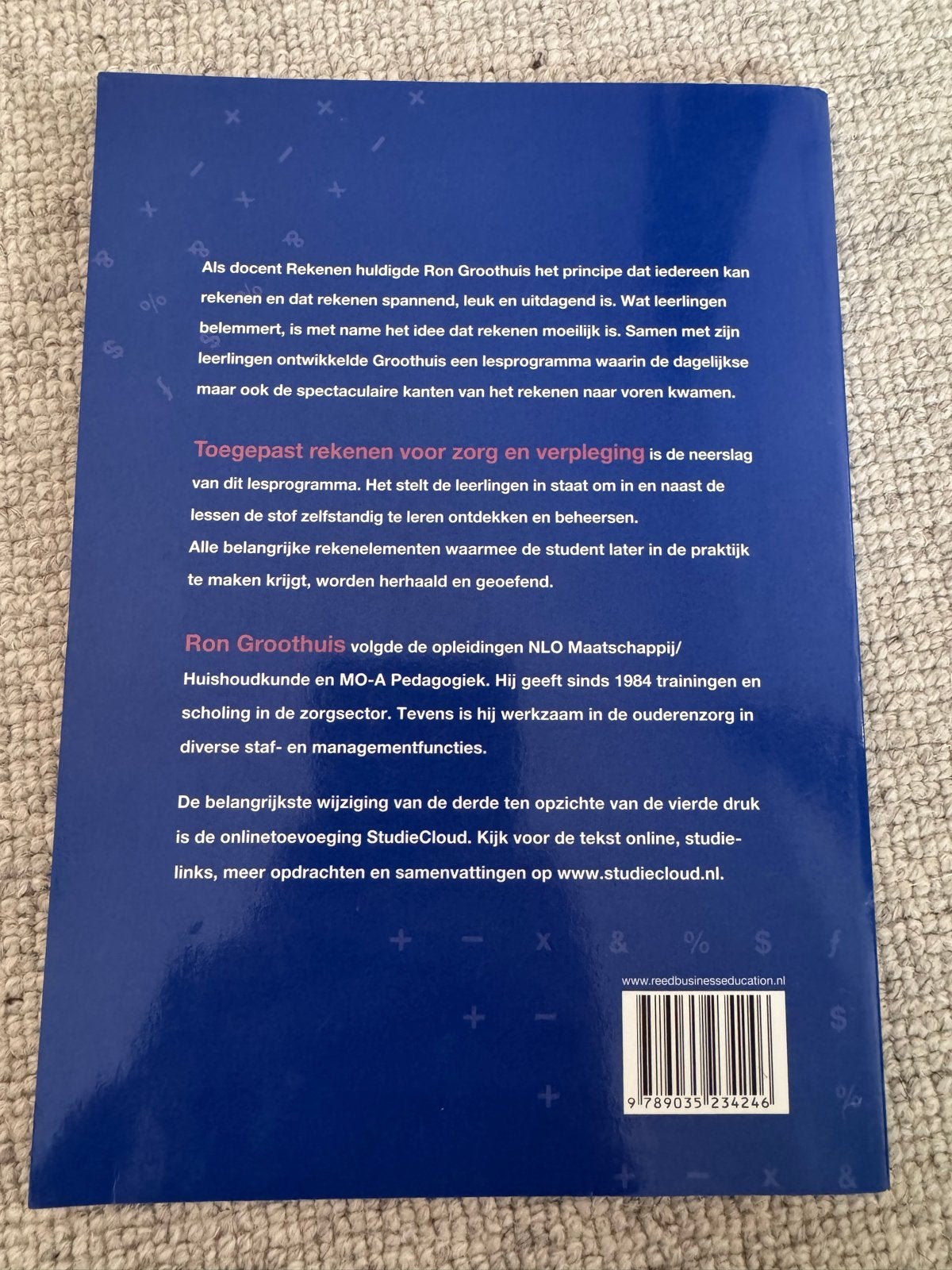 Foto 2 van Toegepast Rekenen voor Zorg en Verpleging 9789035234246