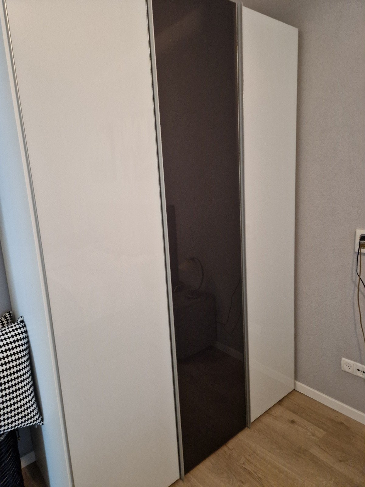 Zeer nette kledingkast, Huis en Inrichting, Ophalen, Zo goed als nieuw, 50 tot 75 cm, 150 tot 200 cm