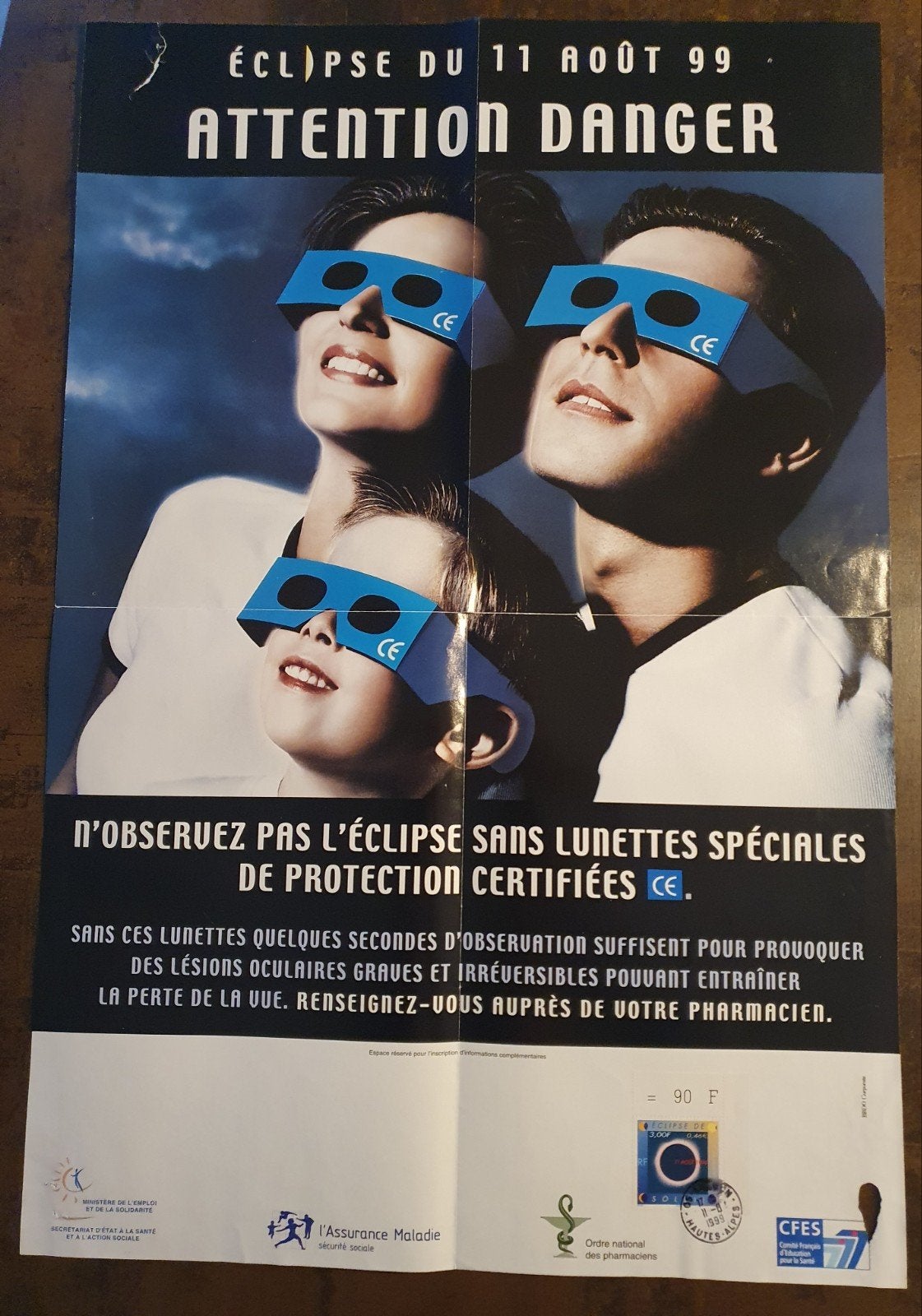 Zeldzame Poster en Folder Zonsverduistering met postzegel, Ophalen of Verzenden, Overige typen