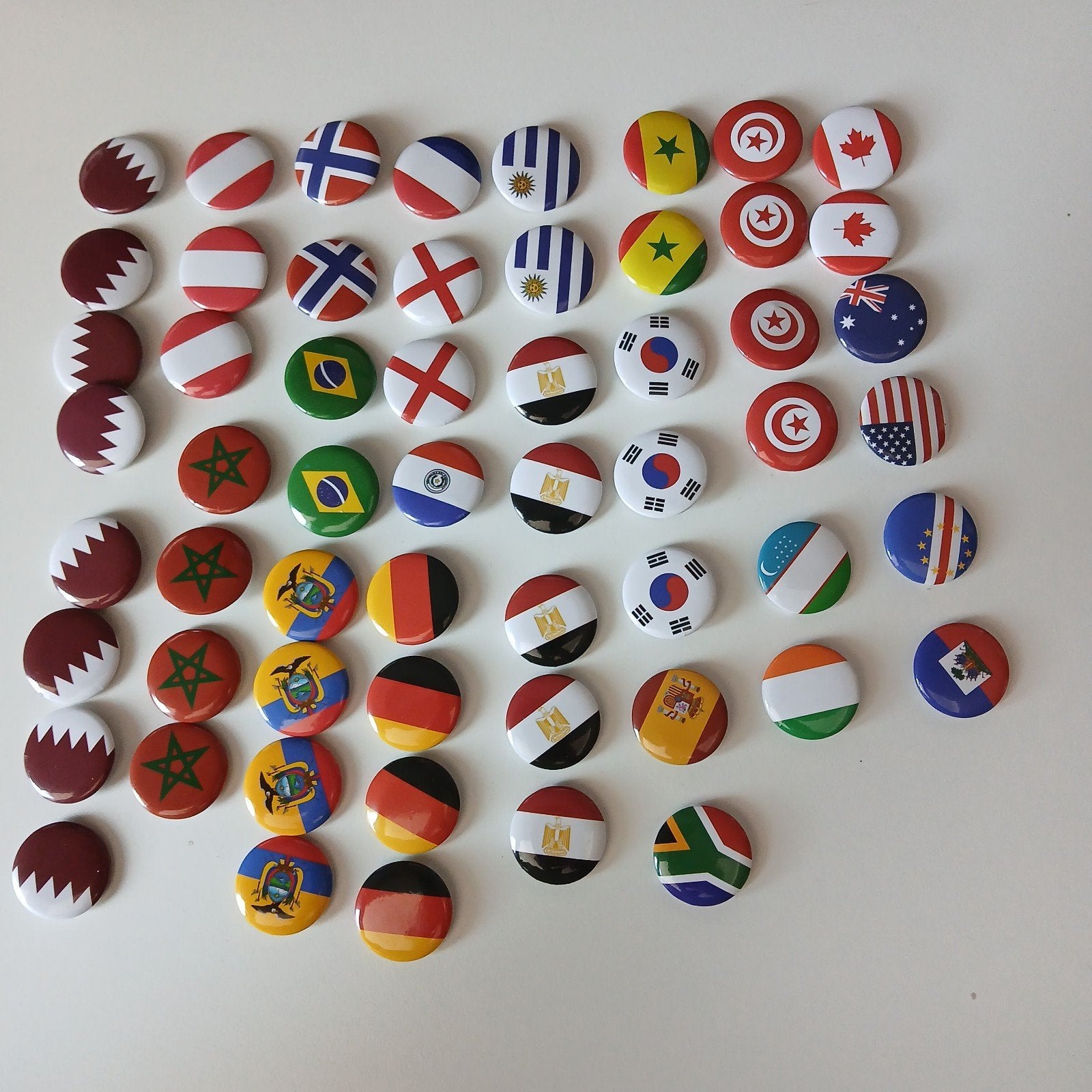 Dekamarkt WK Buttons. Gezocht: Tsjechië, Verzamelen, Supermarktacties, Ophalen of Verzenden