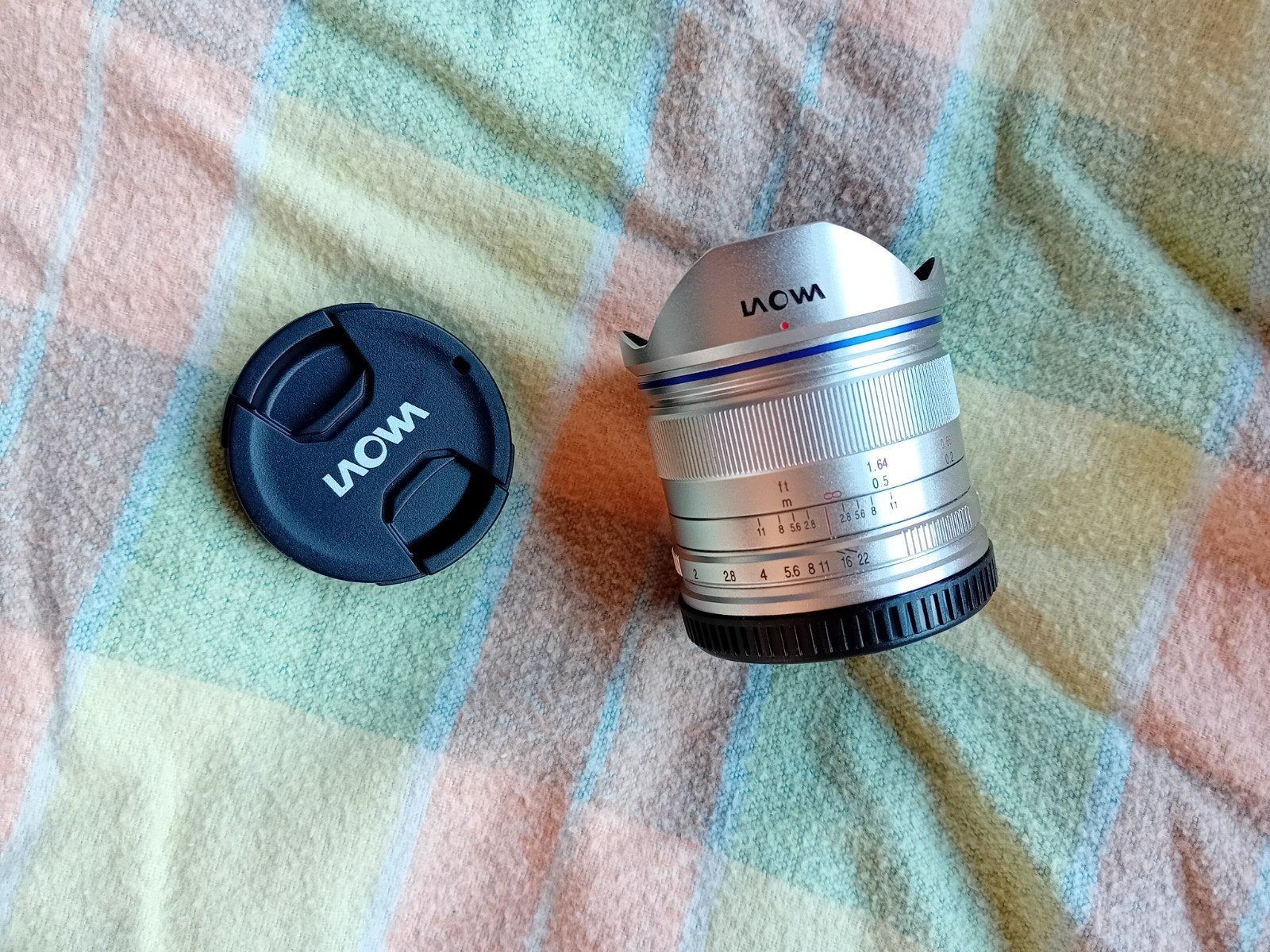 Laowa 7.5mm F2.0 C-Dreamer Compact Dreamer MFT lens, Overige merken, Micro Four Thirds, Zo goed als nieuw, Lensdoppen