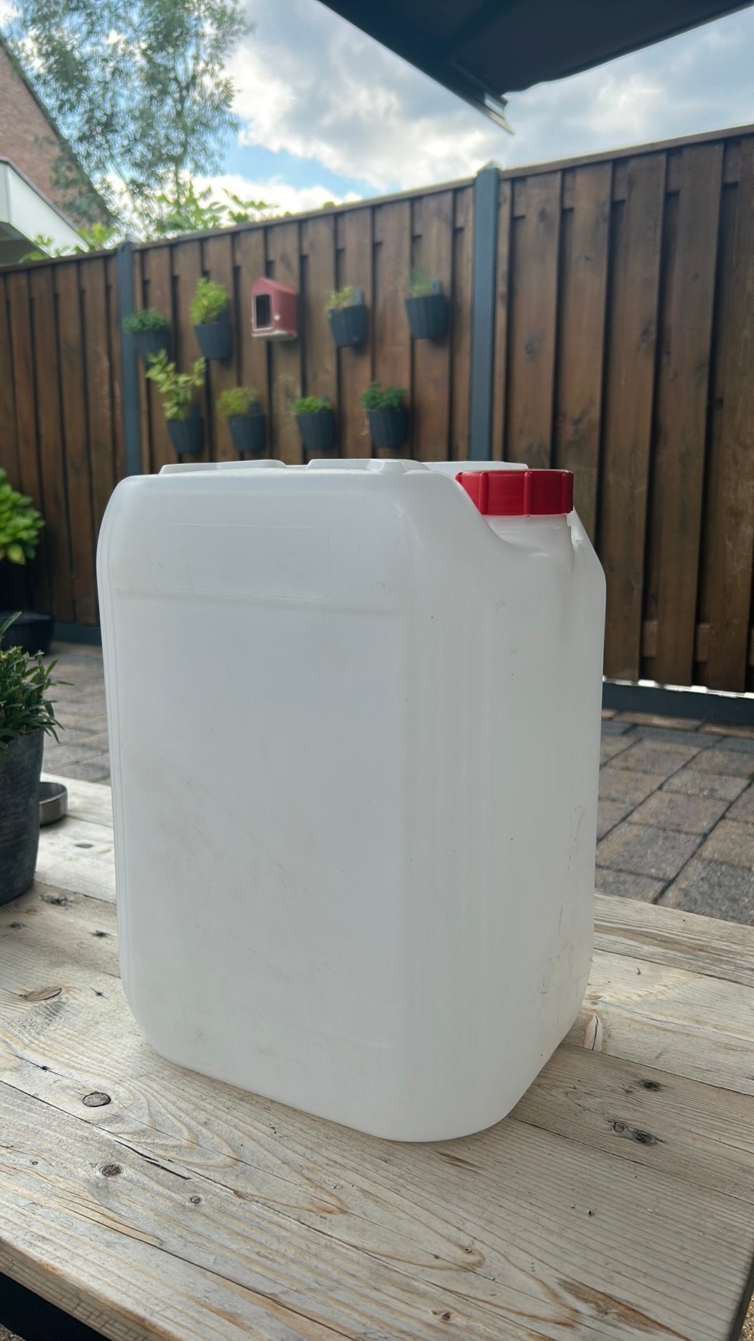 Jerrycan 20 liter, geschikt voor benzine/diesel, Auto diversen, Ophalen, Zo goed als nieuw
