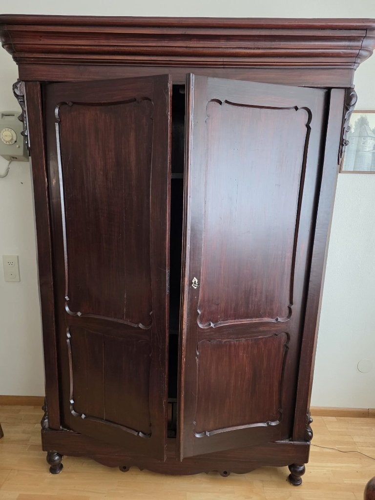 Kast, Ophalen